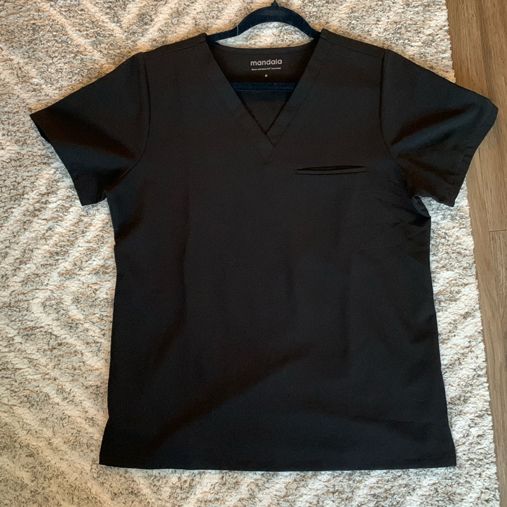 Mandala Black Scrub Top Size Medium
